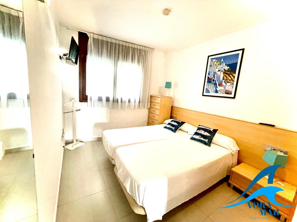 Apartaments Voramar 2 Камбрильс Экстерьер фото